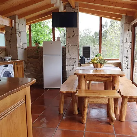 Casa Dos Cortinhais 펜션